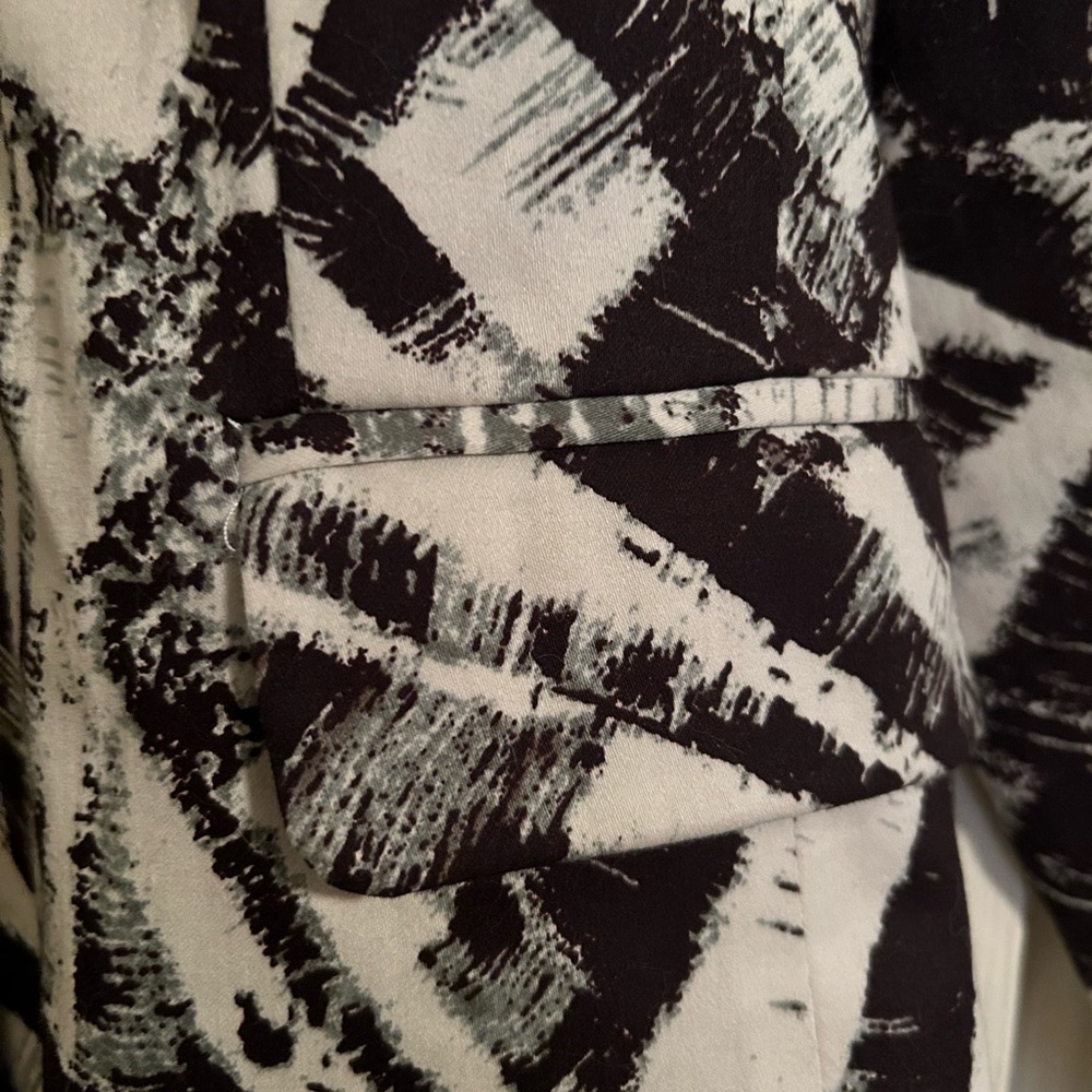 “Sandro” Uniquely Patterned Jacket With Pockets. … - image 3